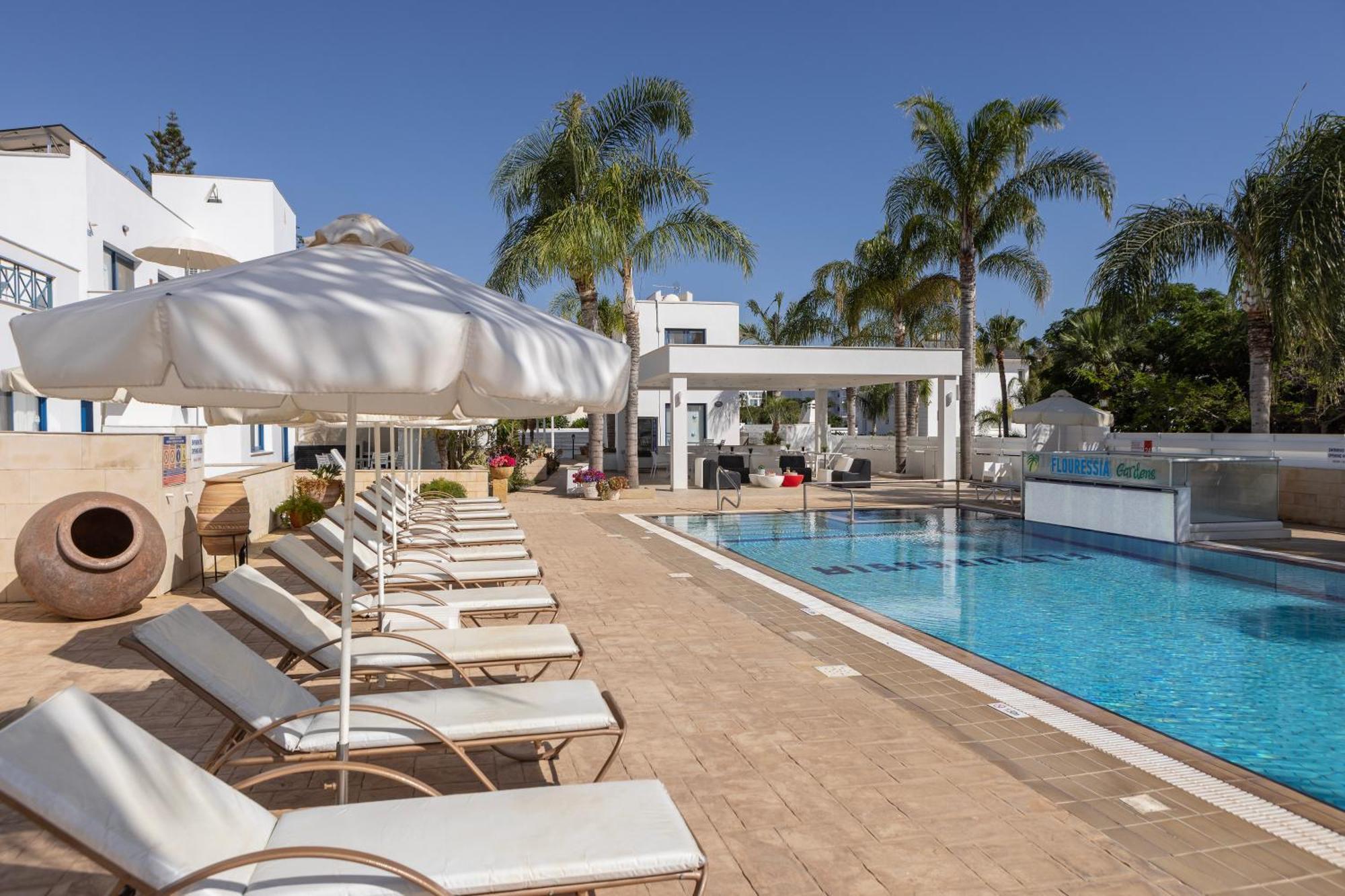 Flouressia Gardens Aparthotel Protaras Exterior photo